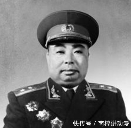 将军|吴法宪出狱后生活:夫人在丈夫落魄后不离不弃,夫妻相伴共度晚年