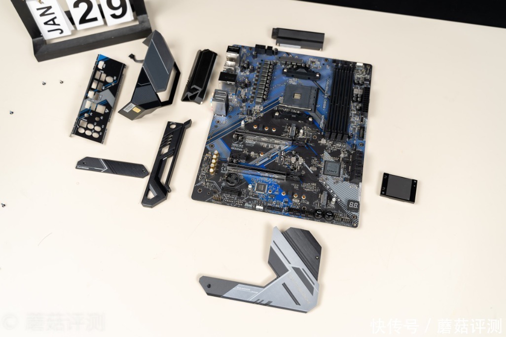 华擎|一块性价比超高的B550主板、华擎B550 Extreme4极限玩家主板 评测