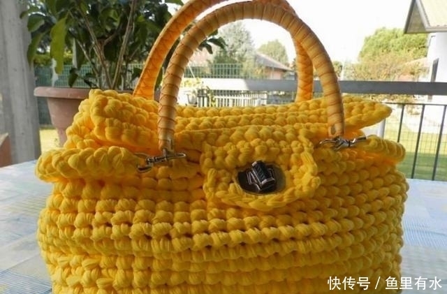  大牌|时尚又大牌！这些包包全是手工毛线编织的，你喜欢哪款呢？