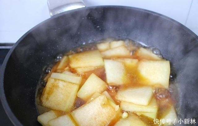 汤汁|冬瓜开胃新吃法,不用配料用蚝油,连汤汁都很下饭