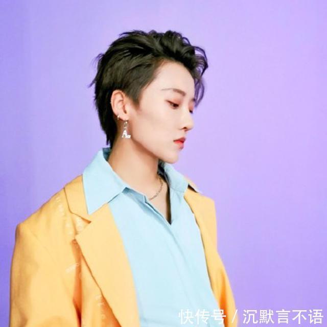 担当|C位担当刘雨昕加入《潮流合伙人2》,你喜欢她的中性风穿搭吗