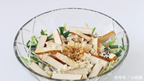  凉菜|夏天来了，凉拌菜最受欢迎，教你一道百吃不厌的凉菜，吃着超过瘾