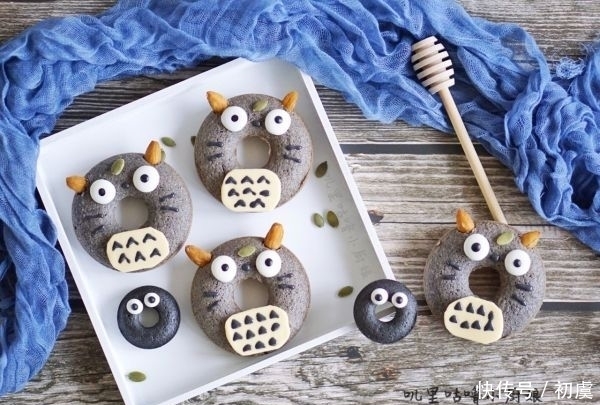  翻拌均匀|超人气龙猫甜甜圈