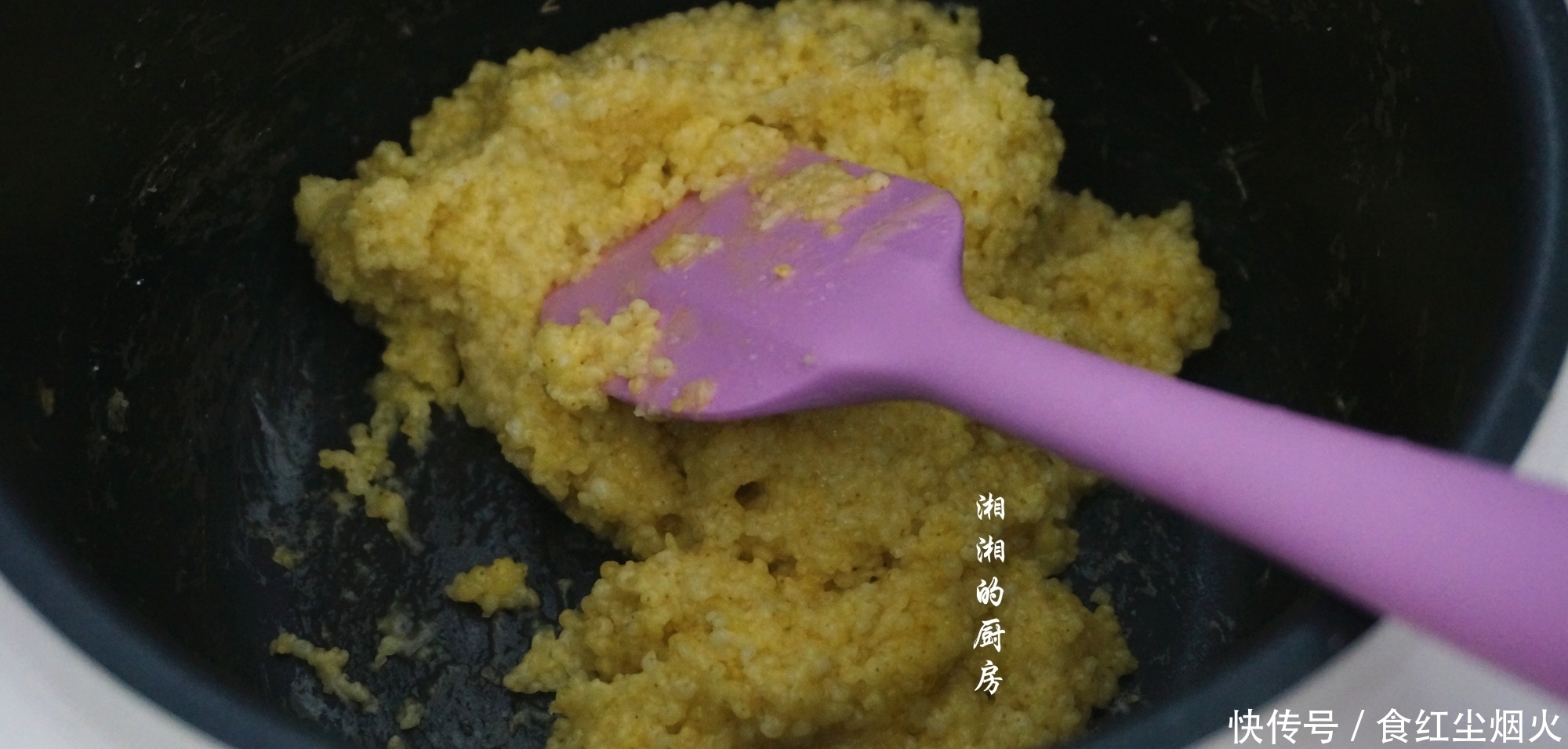 做法|黄米的新做法，做法很简单，口感香糯又酥脆，回味无穷