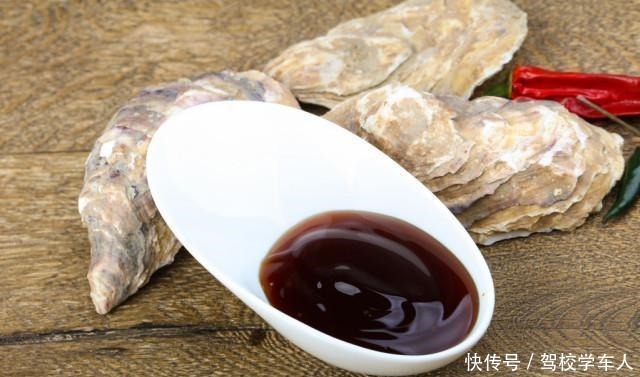 调味料|蚝油不适合和这些调味品一起用,牢记这4种,为了健康,别再用错