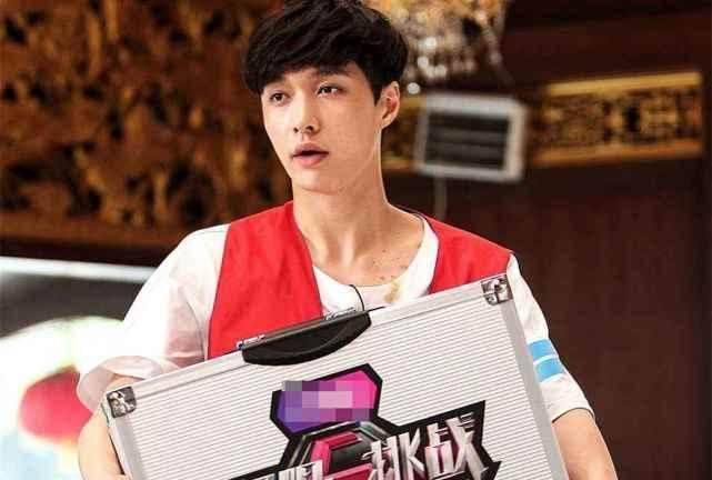 如今|一个选择“极限挑战”,一个选择“跑男”,如今两人差距越来越大