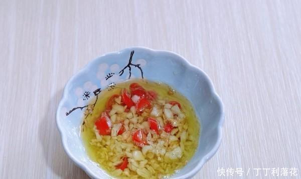 制作|制作海鲜时,不仅要加姜和盐,还要多加“两味”来制作味道鲜美