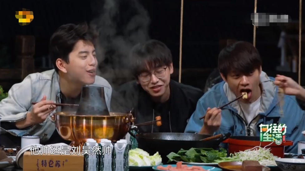 疏远|《向往的生活》尴尬了,王大陆没吃饱饭,张子枫疏远鹿晗