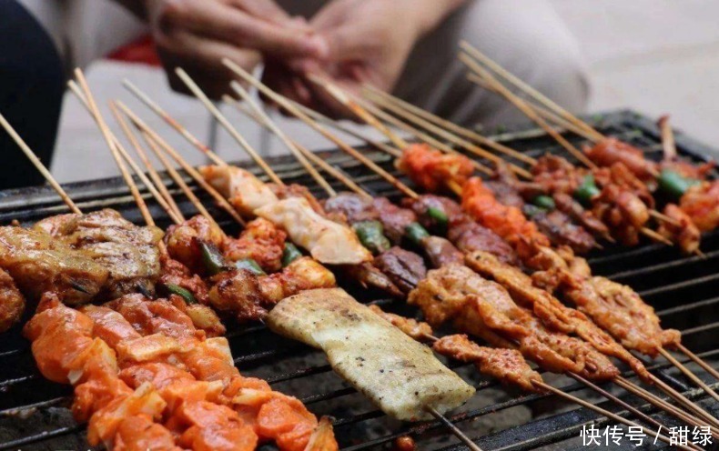 特别|吃烧烤的时候，下面三种食物可不能少哦！