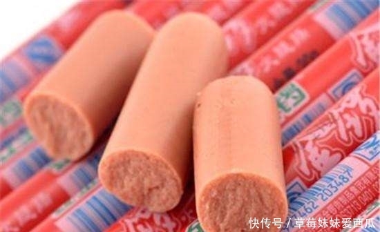 告上|女孩吃火腿肠, 拆开后竟把生产厂家告上法庭, 网友: 做得好