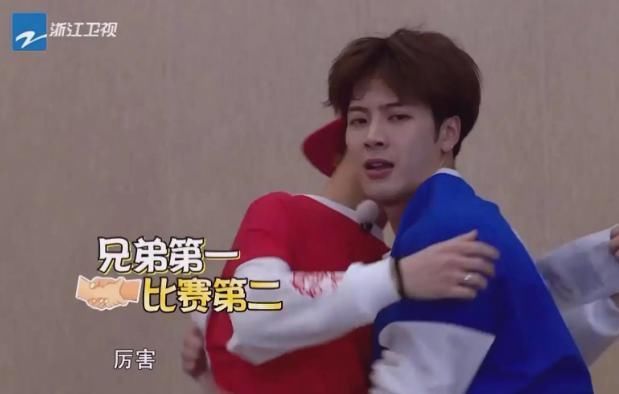 集体|《跑男》8年的名牌怎么处理李晨家的储物间曝光后,网友们集体看傻眼了