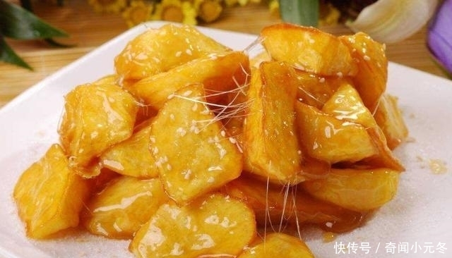 傻傻的|吃苹果,别再傻傻的生啃了,今天就教你3种苹果的新吃法