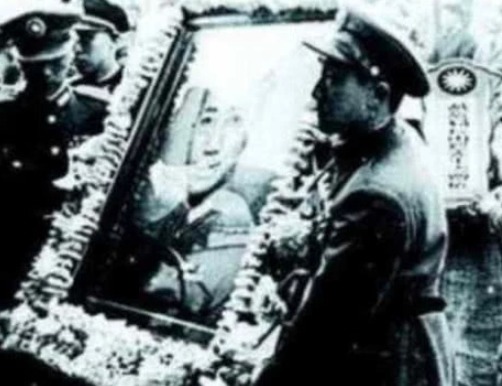  数目|46年戴笠坠机身亡，蒋介石派人清点他的财产，真实数目让人吃惊