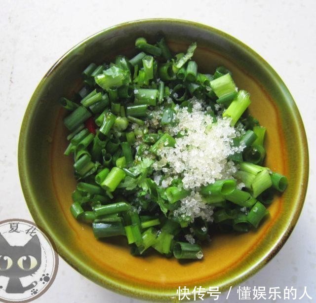 葱香|葱油鸡,葱香四溢,肉质鲜美