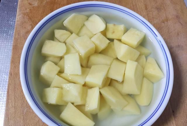 少许|这菜维C含量高,烹饪后损失小,红烧起来太香了,比肉更健康