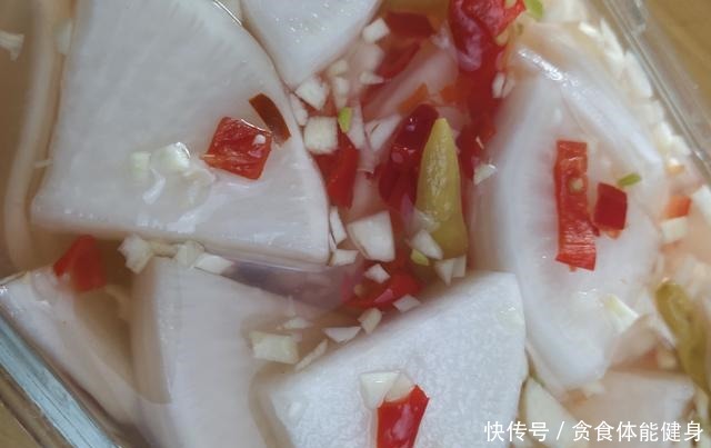 可口|简单好吃的家常腌萝卜,甜酸劲辣,爽脆可口,不错的立春开胃菜