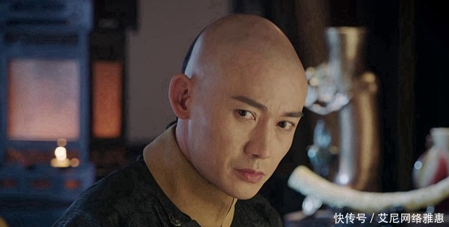 巨变|裕太妃送来碟糕点时，乾隆为何脸色巨变？难怪弘昼敢觊觎妃子！