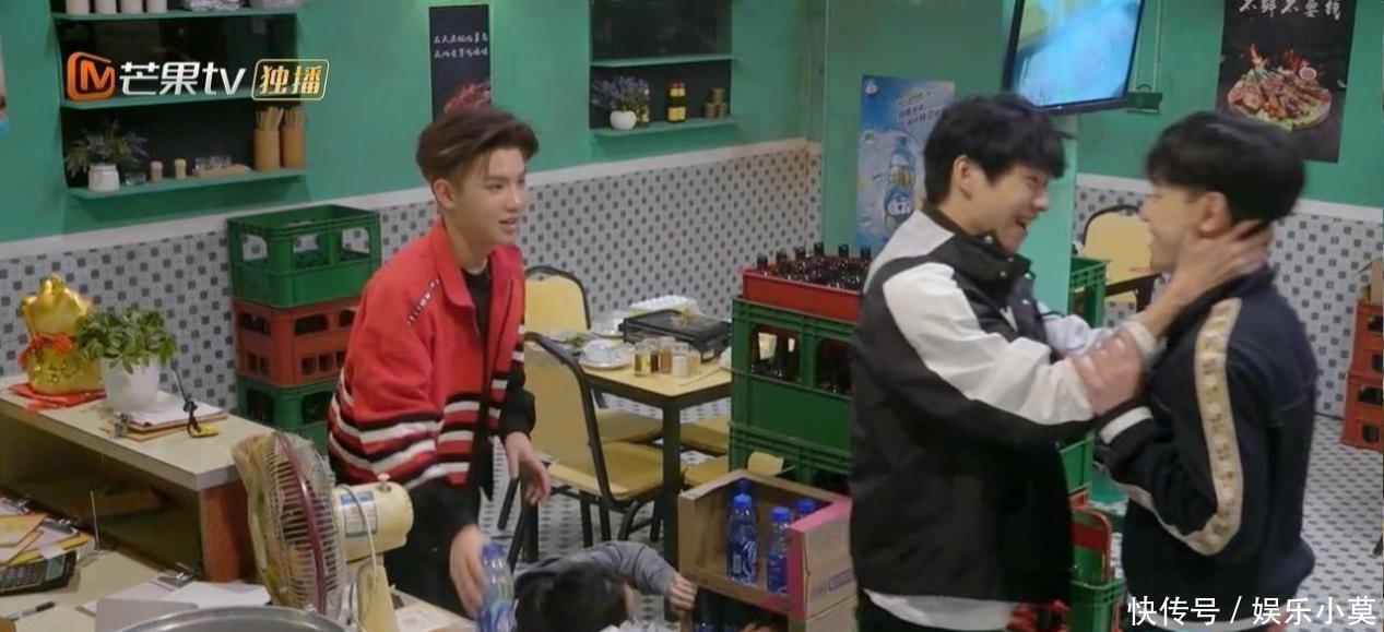 魏大勋|魏大勋持续撩汉,“后宫团”再添邓伦、张国伟,百搭体质堪比鬼鬼