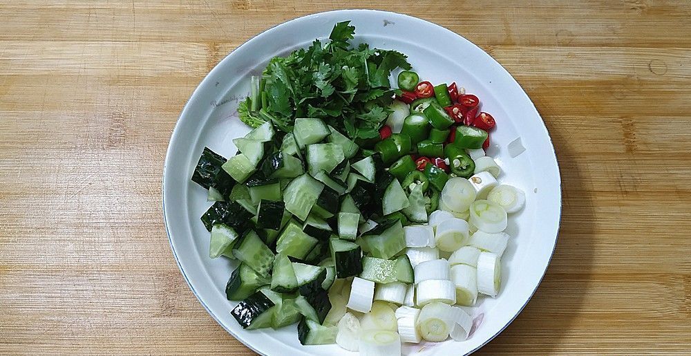 关键|节日开胃凉菜“老醋花生”，料汁是关键，小猫教你好吃的做法