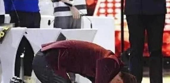 如今|他当年下跪离开中国,还拿走了汪涵的一张银行卡,如今现状如何