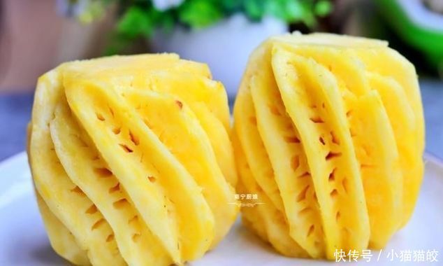 买完|买完菠萝回来这么吃,更加香甜可口,赶紧学起来