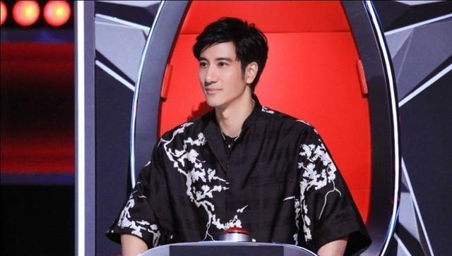 明星导师|新一季的《中国好声音》导师曝光,double李