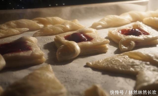  简单|15分钟快手丹麦酥，成本10元做一大盘，简单0技巧，谁做谁成功