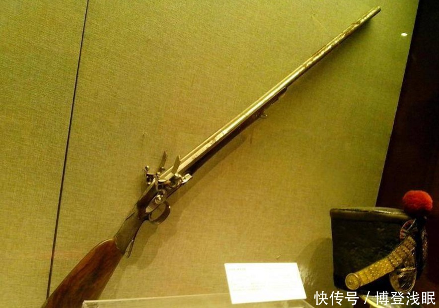 无奈|拿破仑战败后，英国国王是如何羞辱他的？威灵顿元帅都无奈了