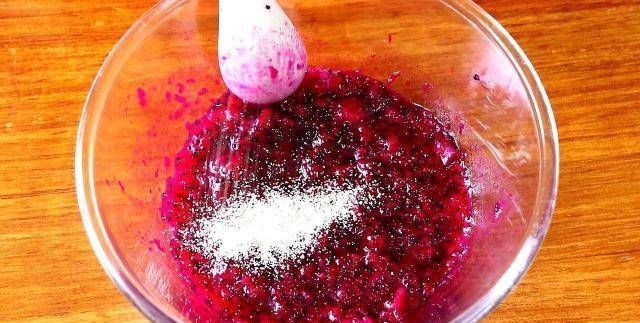  油腻|不要在火龙果直接吃是面粉做的，又甜又软不油腻