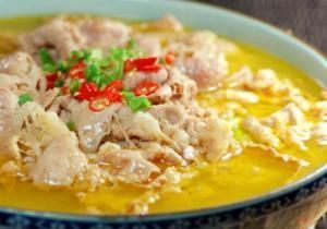 营养菜|酸辣开胃又营养丰富，汤香肉嫩增强抵抗力，孩子很爱吃超下饭