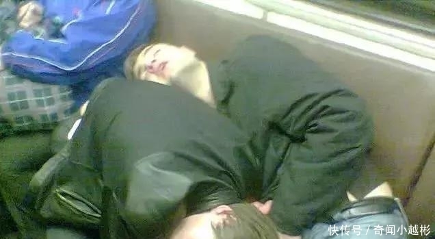 照片|为什么俄罗斯被称为战斗民族？看完这组地铁照片后，任何人都想拍下来