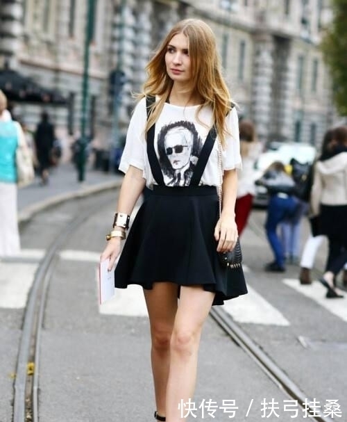 纯白T恤|买T恤就要挑这3个百搭款,舒适好看,穿个十年都不过时