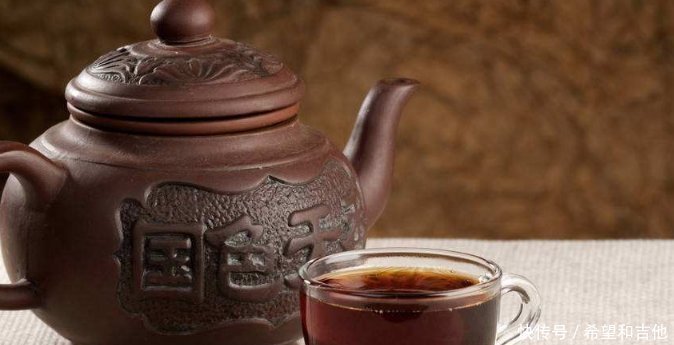 东西|俄罗斯人很困惑 这东西这么难喝, 为啥中国人天天喝呢！