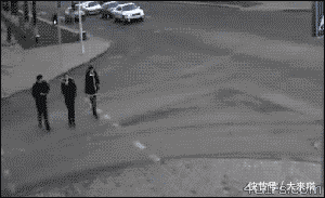  行人|镜头下: 那些不死也会被吓死的“惊险瞬间”