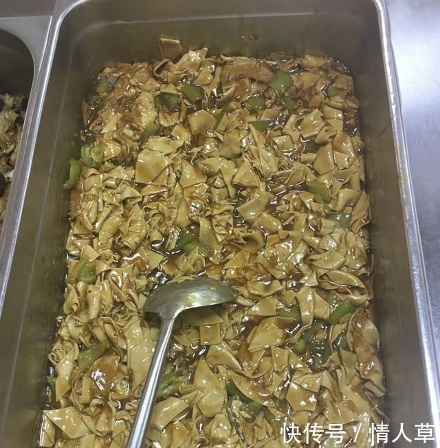  食堂|某国企食堂的晚餐, 一看就是北方的, 能碰到熟人么