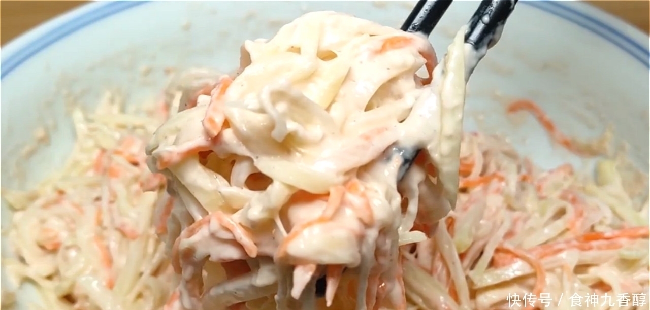 光盘|2个鸡蛋，5个土豆，创意早餐新吃法，上桌就光盘