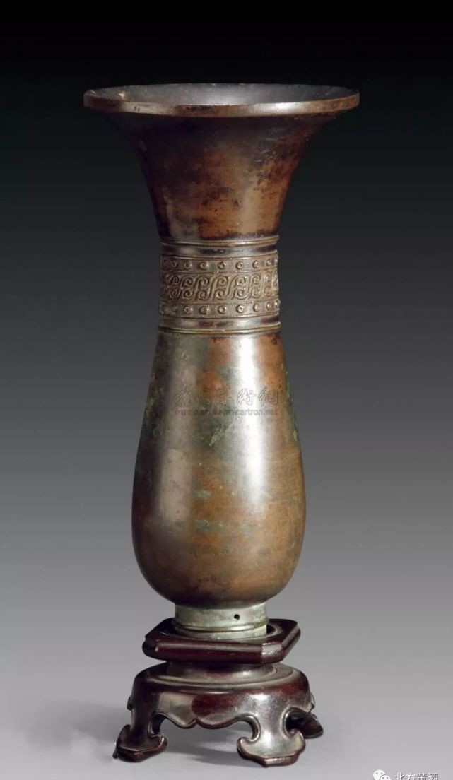 饮酒|北方黄酒生僻字 觯：是古代饮酒用的器皿，青铜制，形似尊而小，或有盖