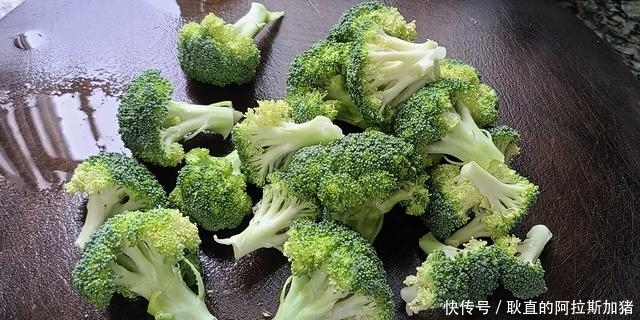 凉拌花菜|花菜最简单的做法,学会这个家常做法,开胃下饭,天热要多吃