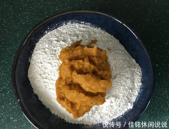 香甜|秋天到吃南瓜抗病润燥,不炒不煮,不加一粒水,香甜软糯营养美味