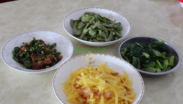 老少|一家四口的晚餐,五道家常菜,只需十几元,有荤有素,老少爱吃