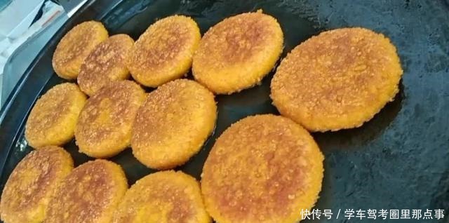 做法|传统脆皮南瓜饼的做法,外酥里糯香甜可口,趁热吃最香