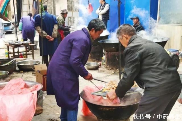 欲罢不能|看看老家的农村大席色相好,味道更好,让人欲罢不能!