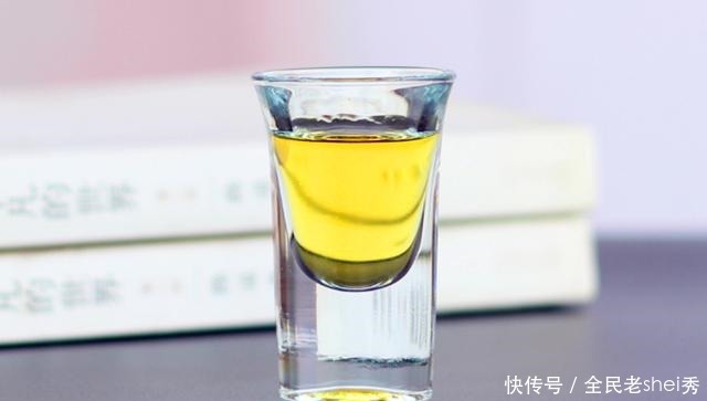 酒精勾兑酒|分享关于白酒的4个“冷知识”,很多人不知道,看完让你更懂酒