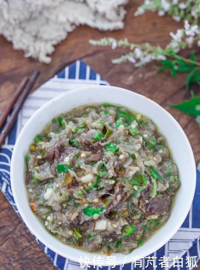 从小|茄子的特色吃法,从小就好这一口,开胃下饭,初秋吃正合适