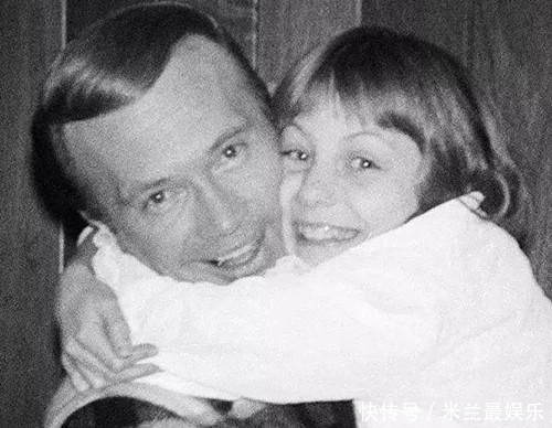  父母|12岁女孩被40岁邻居绑架，父母不愿报警，只因他们双双爱上绑匪