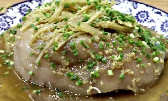  肘子|明日立秋，教你在家做姜汁肘子，软烂入味不油腻，家人都爱吃