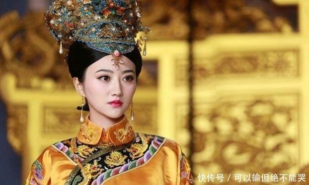 龙袍|她是历史上唯一穿着龙袍下葬的女子,衣服还是皇帝赏的