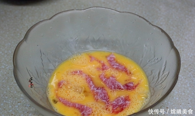 家常|这款家常开胃菜,孩子隔三差五就喊馋,酸甜香酥,连汁都不剩