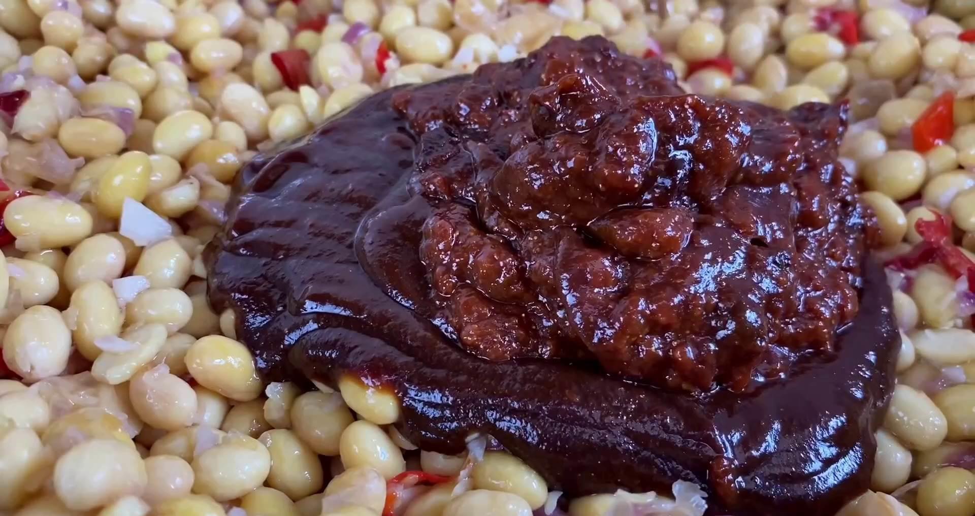 下饭|想吃黄豆酱自己在家就能做,传统老配方,香辣绵软又下饭,真香