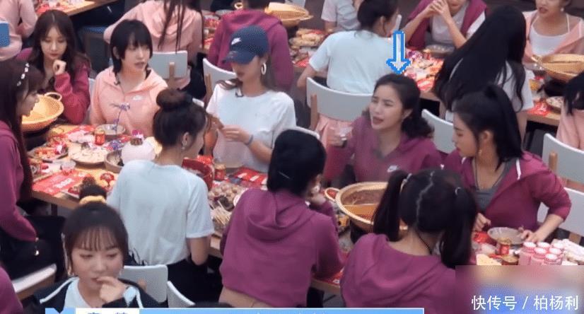 火锅|《青你2》火锅宴,安崎和林凡当众“抢生意”,像极了动漫剧情!